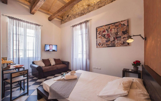 Manì Rooms