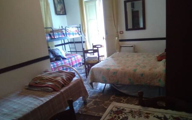 Room-large Quadruple Room