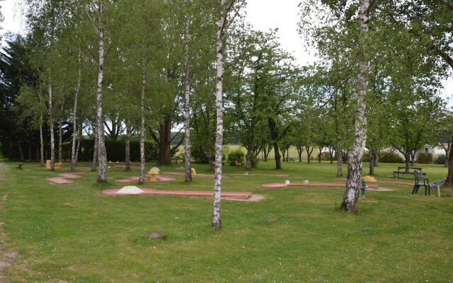 Bungalow With 2 Bedrooms in Onzain, With Terrace