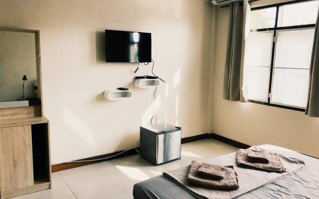 New Apartment Nearby Beach