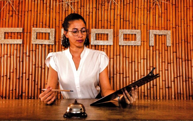 Cocoon Hotel & Lounge