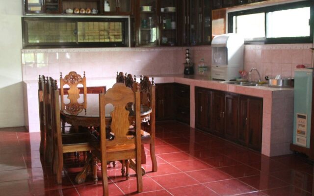 Clemente's Resort