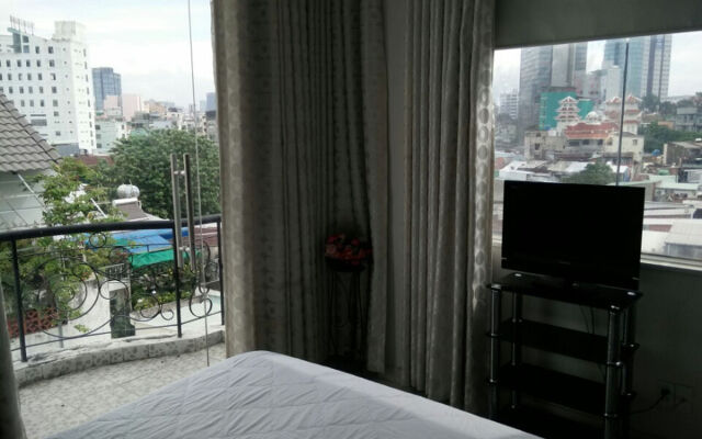 OYO 131 Nhu Phuc Hotel