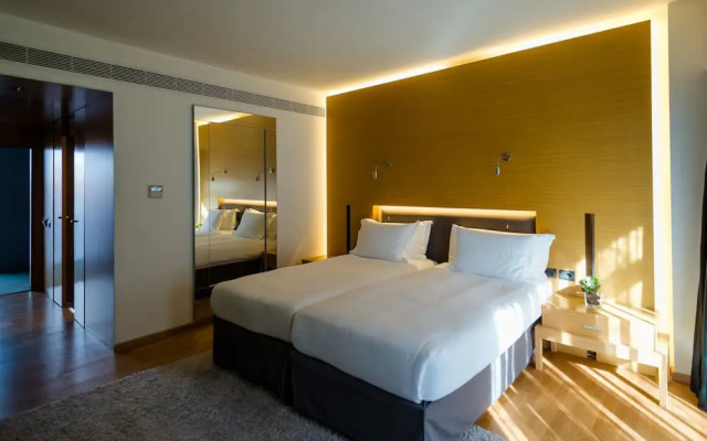 Life Gallery Hotel