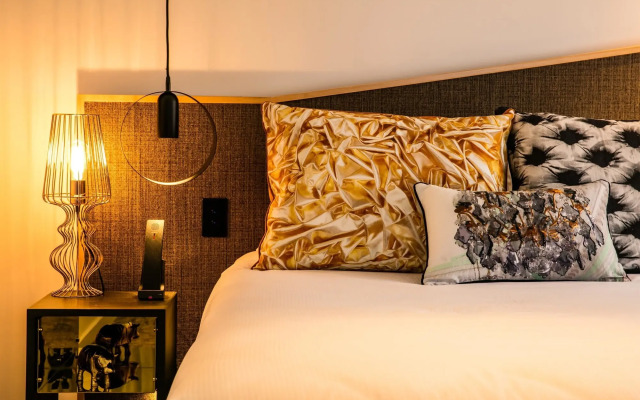 Museum Apartment Hotel, Independent Collection by EVT