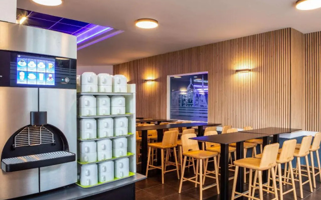 Отель ibis budget Paris Porte de Montmartre