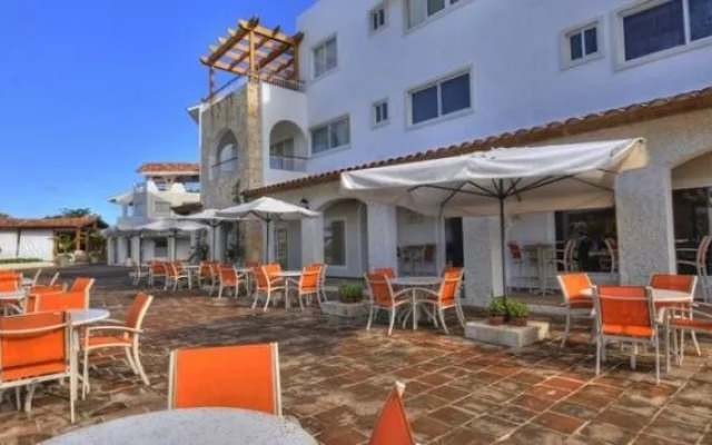 Cadaques Caribe Resort& Villas