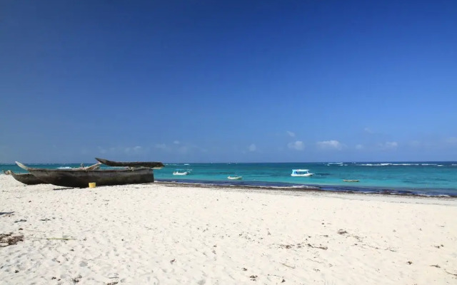 Diani Beachfront Paradise