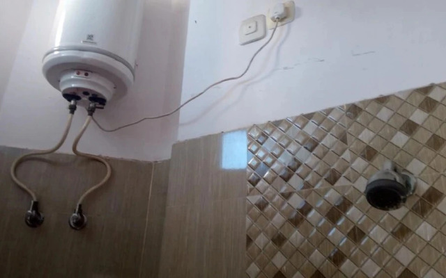 Esan Guest House Varanasi by Goroomgo