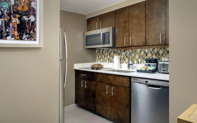 Homewood Suites by Hilton Austin Downtown