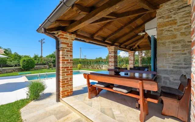 Villa Ida With View