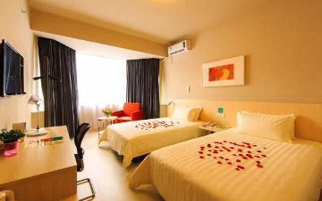 Jinjiang Inn Longyan Zhongshan Road Walking Street Hotel