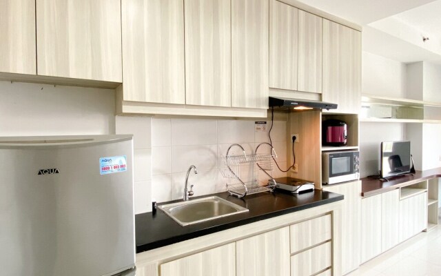 Spacious And Comfy Studio Room Azalea Suites Apartment