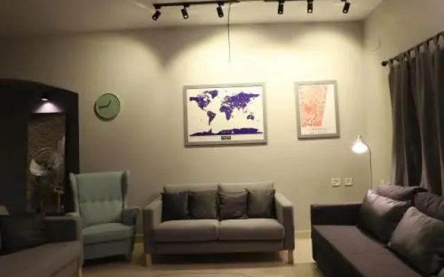 Hostel11 Elliot's Beach