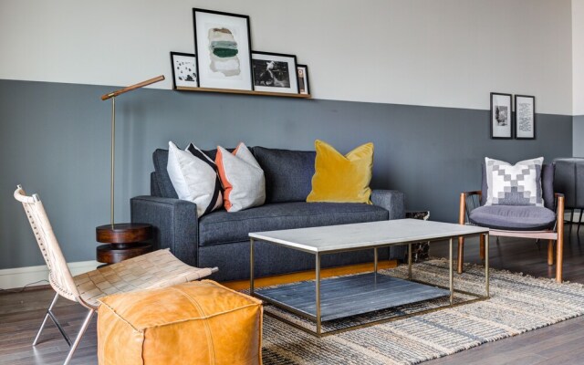 Domio Downtown Elegant 1BR Infinity Pool