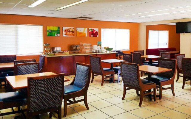 Ramada by Wyndham Tucson Airport