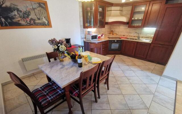 Apartment 4 Biba 22 pax