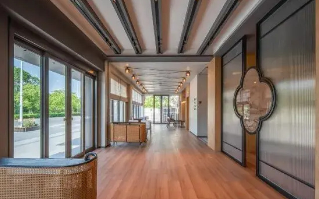 Yangzhou Slender West Lake Tongpai Hotel