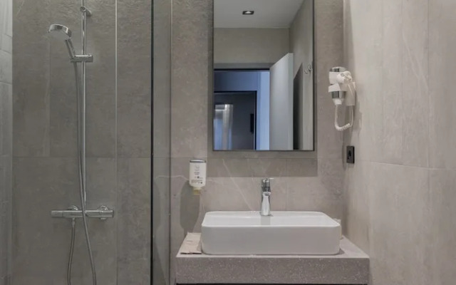 SQUARE by Margo Hotel