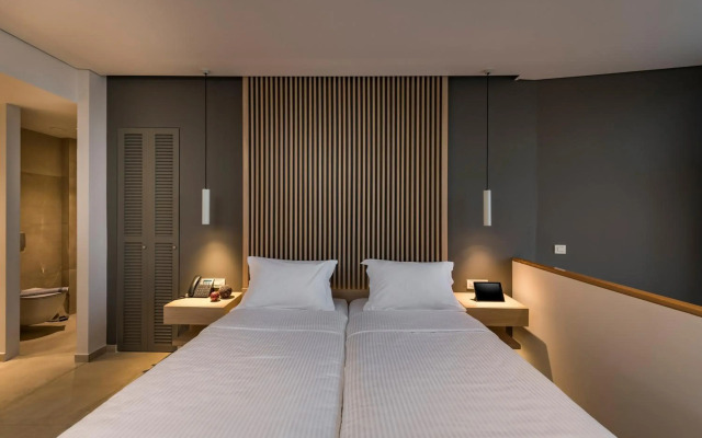 Trianon Luxury Apartments & Suites