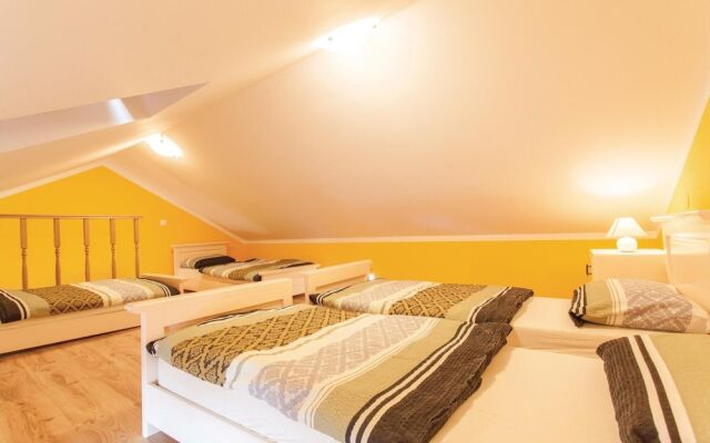 Beautiful Apartment in Omisalj With 1 Bedrooms