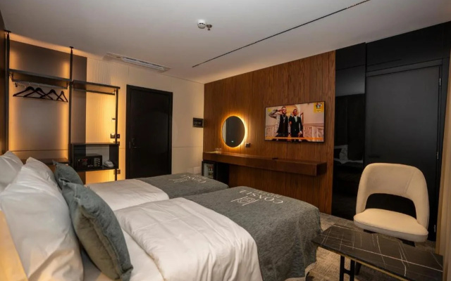 Hotel Consul