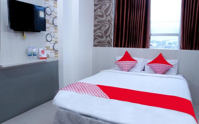 OYO 861 R Four Hotel