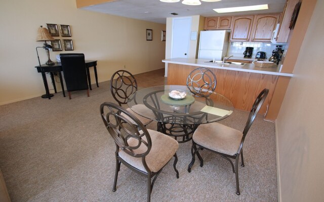 Chateaux 205 Apartment