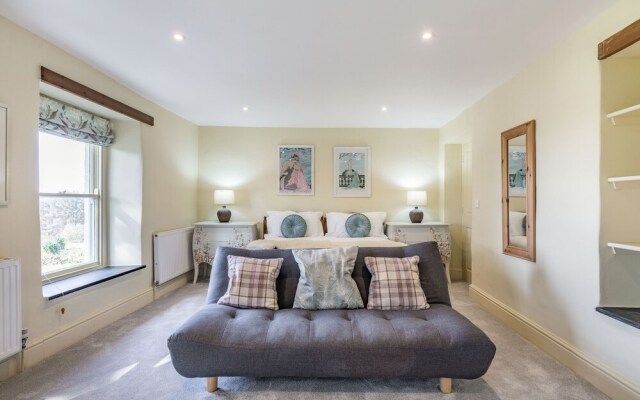 Tregoninny Vineyard and Woodland Farmhouse