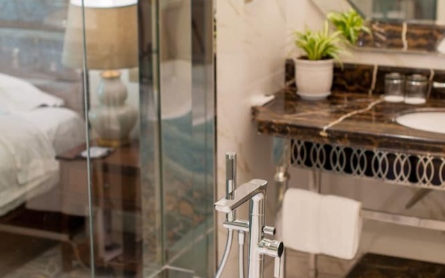 Qingdao Laoshan Bay Hotel