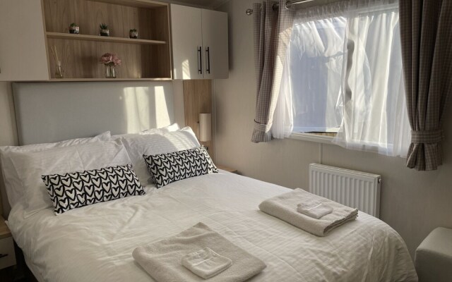 Stunning 3-bed Static Home in Birchington/ Margate