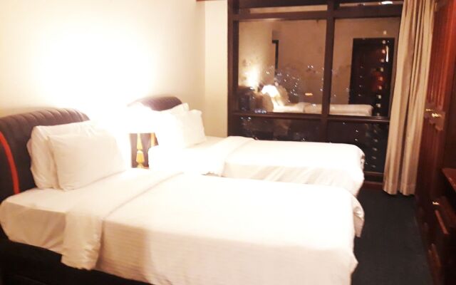 KL Cozy Suite Times Square