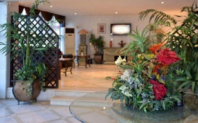 Boudl City Center Hotel