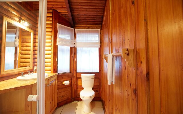 Under Milkwood Resort