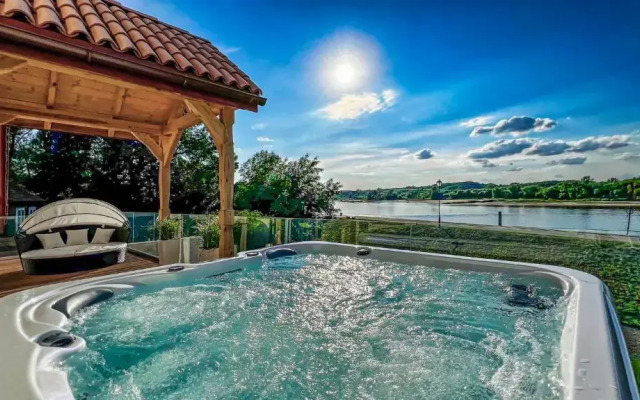 Bulwar Residence & Wellness