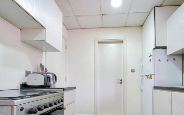 KOHH – 3BR Townhouse in Claret
