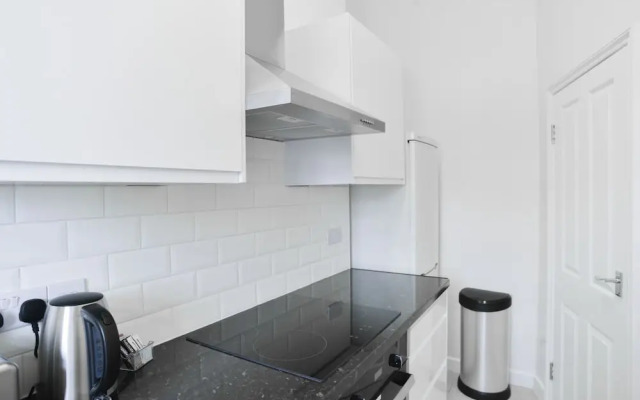 Studio Apartment In Euston