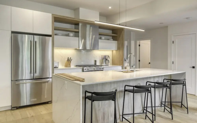 201 Verbier Building 4