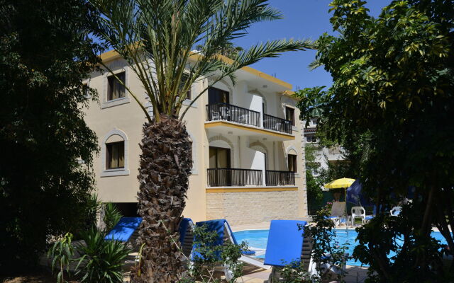 Odysseas and Eleni Hotel Apartments