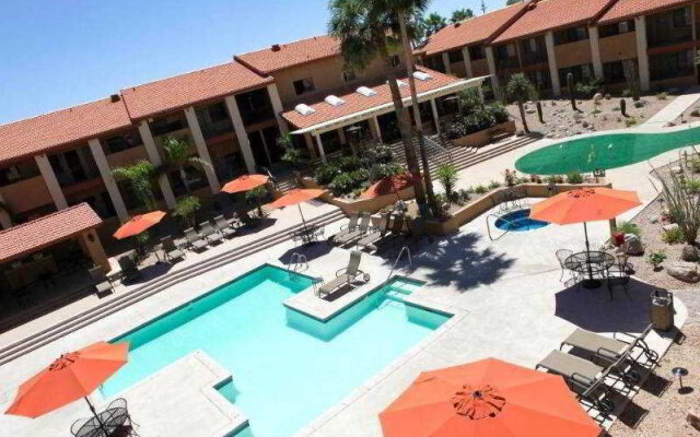 Quality Inn & Suites Tucson