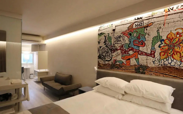Link hotel & Hub By Dan Hotels