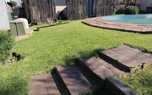 Gugu's Private and Cosy Guest House 2