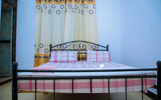 Dar es Salaam-sleeps8-parking-garden-pet Friendly
