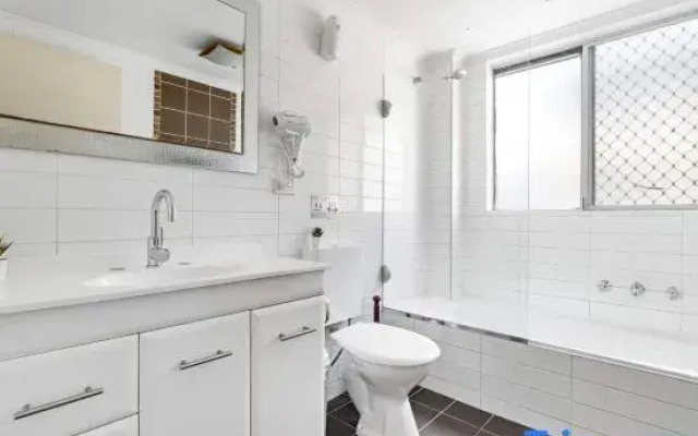 Spacious 2BR Home - Well-Connected to Everything