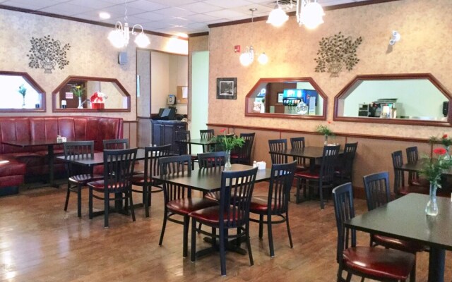 Causeway Bay Hotel Sparwood