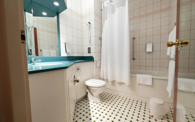 Holiday Inn Calais by IHG