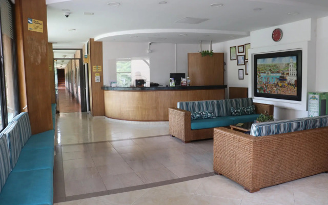 Hotel Palmera Real