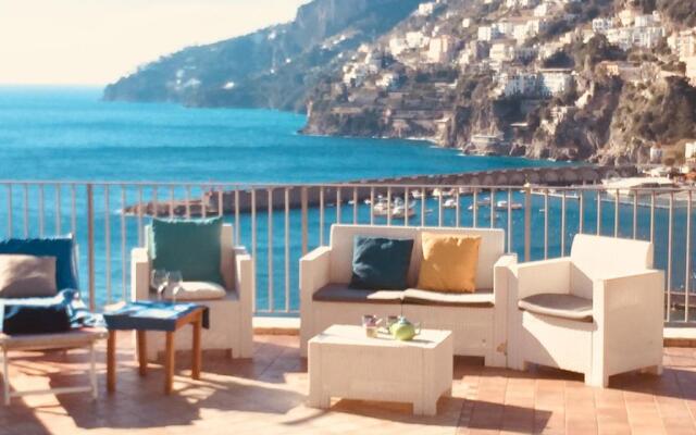 Rooftop flat in Amalfi