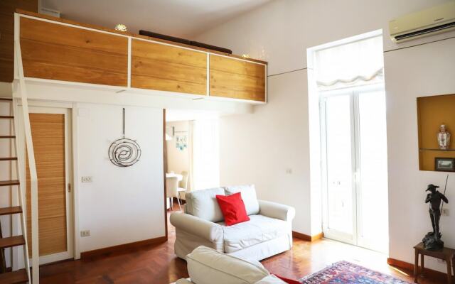 Classic Apartment in Bagnoli by Wonderful Italy