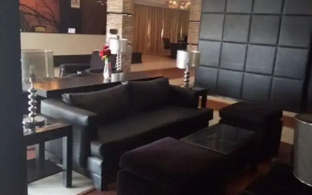 Room-owu Crown Hotel - Guest Room